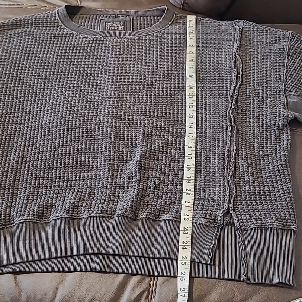 American Eagle Lived-in Gray M Waffle Knit Thermal Sweater Boxy Oversized Boho - Picture 10 of 11